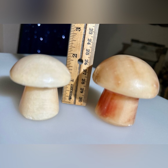 Vintage 1970’s Set of Two Marble Mushrooms - Picture 4 of 7